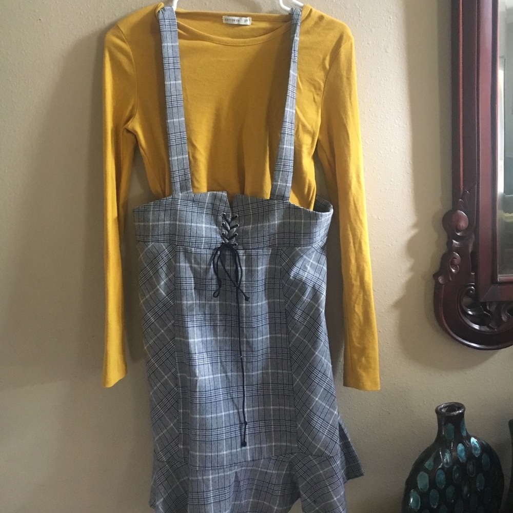 Plaid skirt with straps